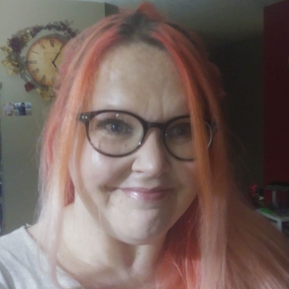 Meet your Posher, Leslie